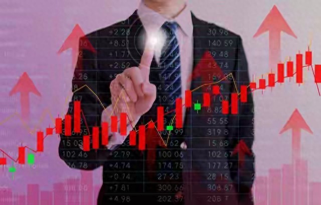 A股历史单日涨幅巅峰回顾，三大指数今日如何演绎？市场走向分析