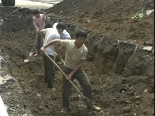 房子旁边有土地公好吗_公墓附近住宅风水影响_破解住宅附近公墓风水问题