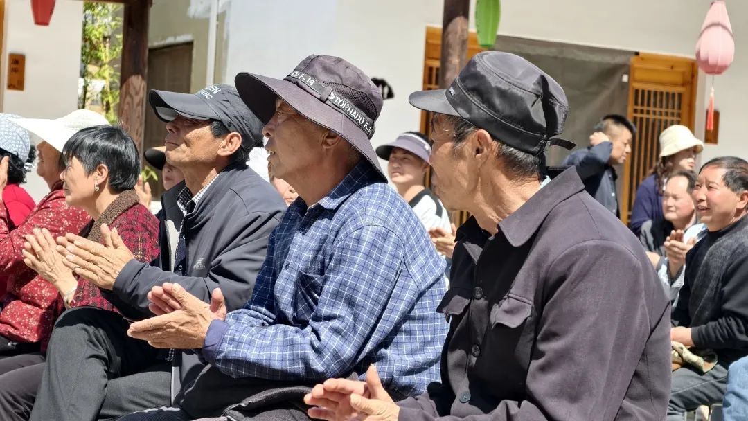 全国两会精神宣讲_徽县陇上庄园生态农业_推动农村电商做大做强