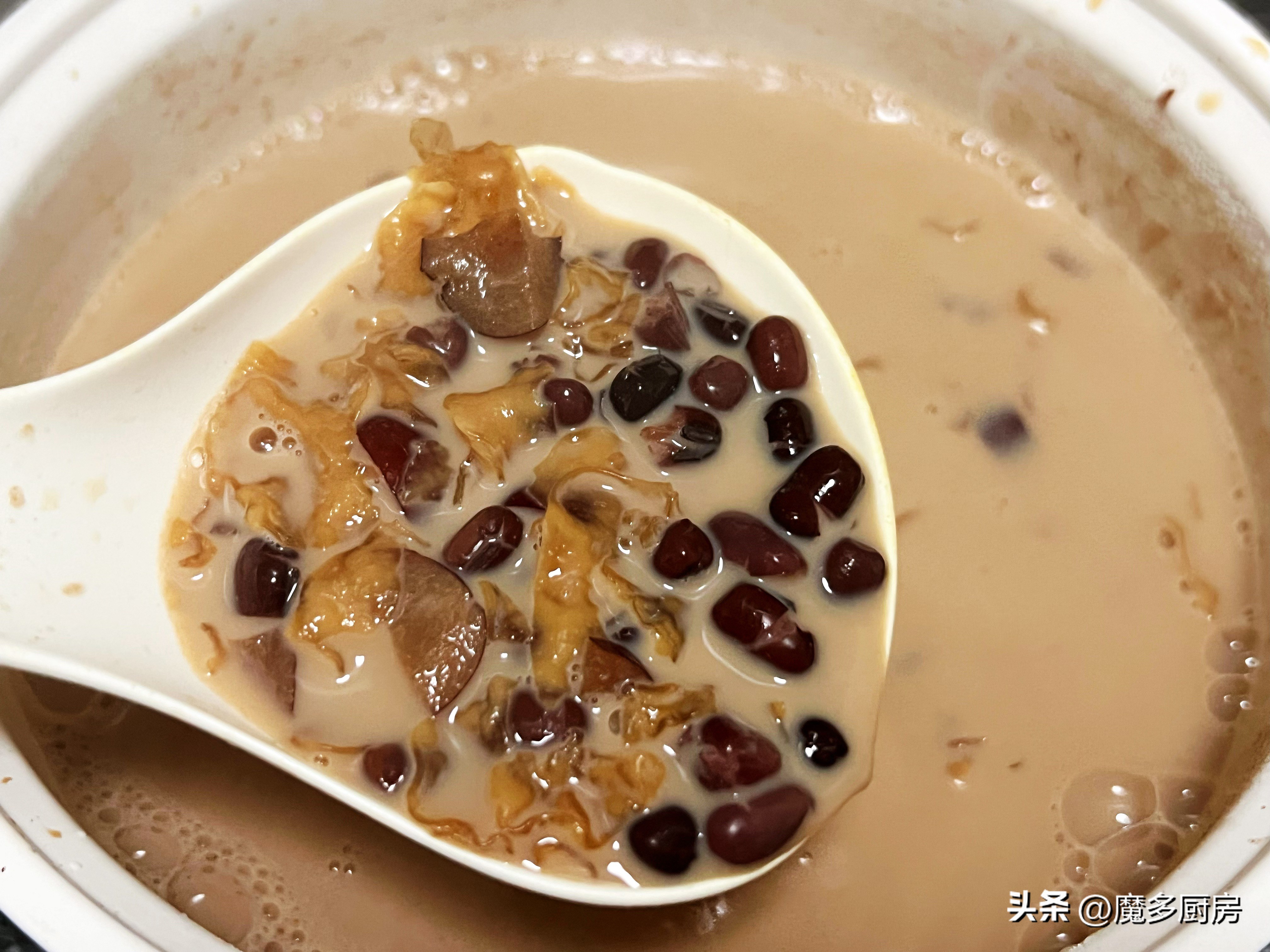 三红银耳奶茶食谱_自制健康奶茶做法_什么奶茶最好