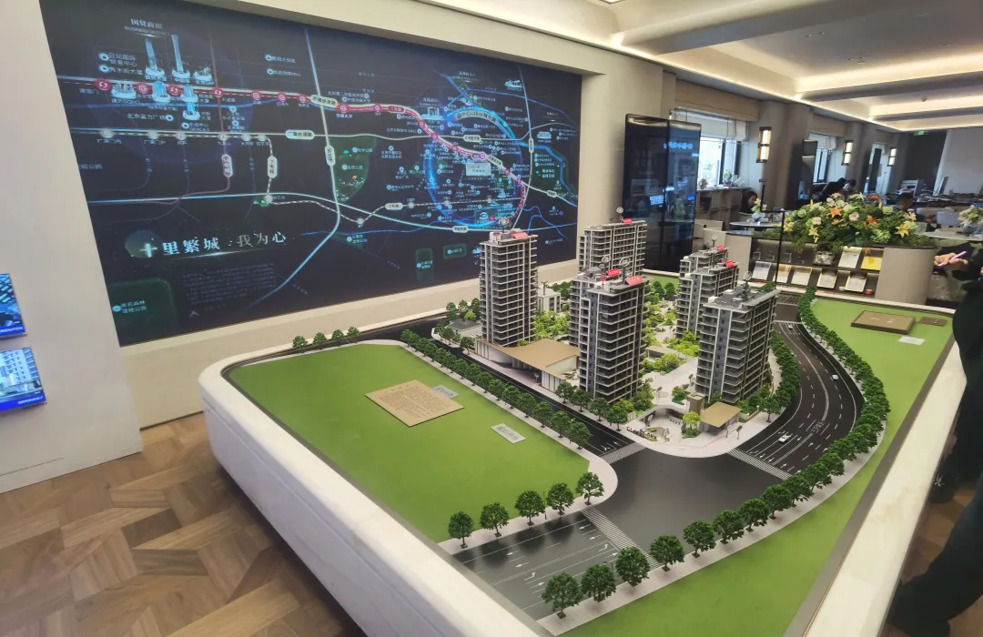 2025年上海买房贷款计算器_5年期以上首套房利率降低_个人住房公积金贷款利率下调