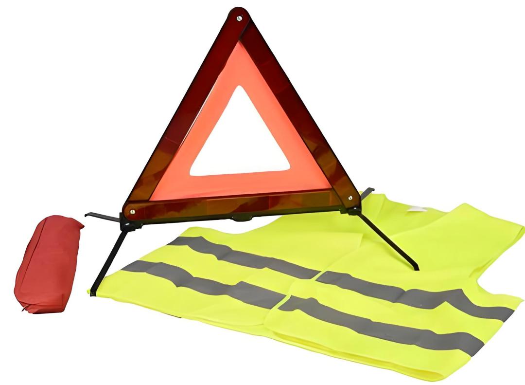 汽车年检需要准备什么资料_年检材料清单_电子保单没有交强险贴