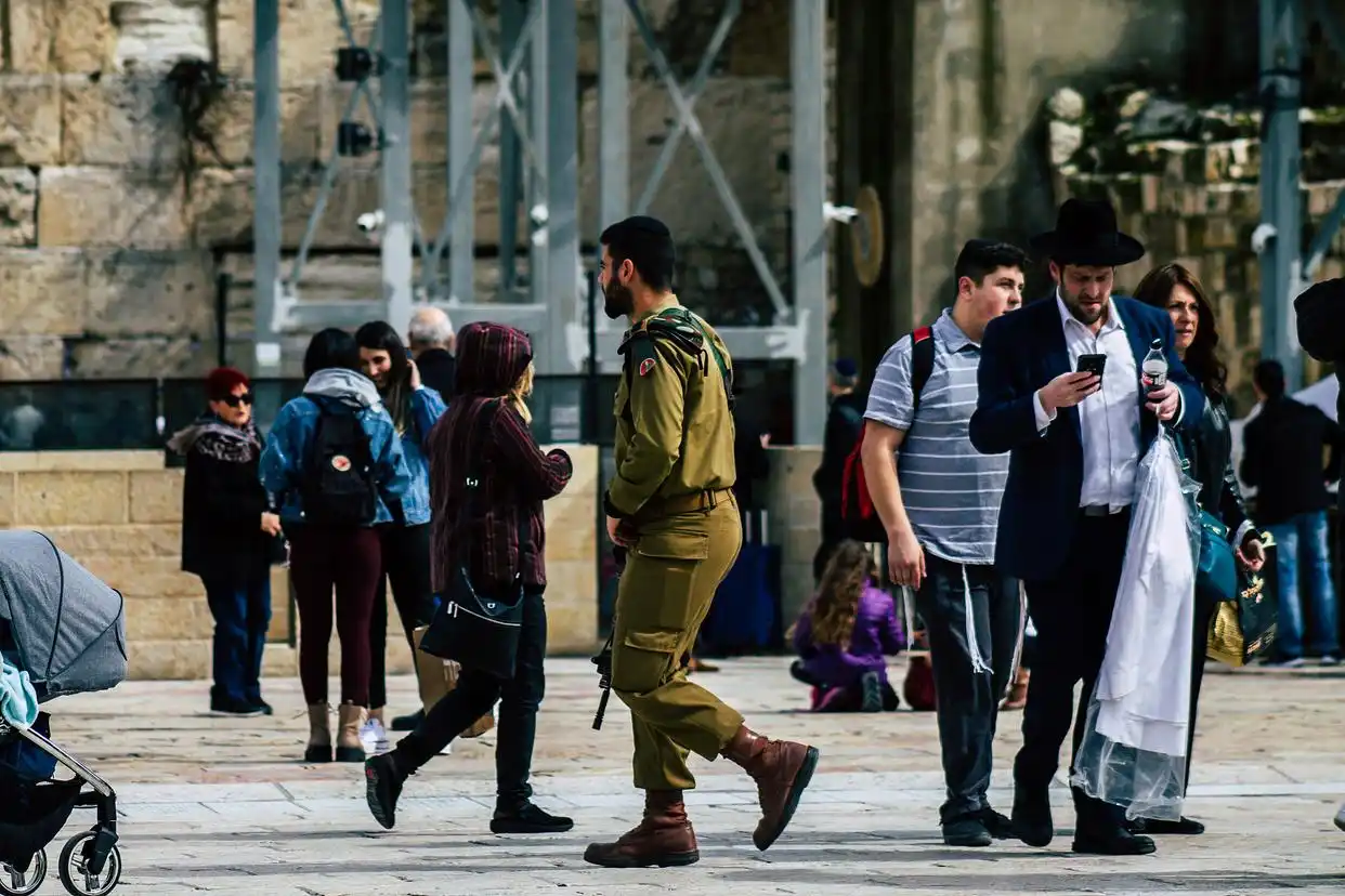 想学习犹太人理财思维？重视教育、行动实践和规划积累是关键