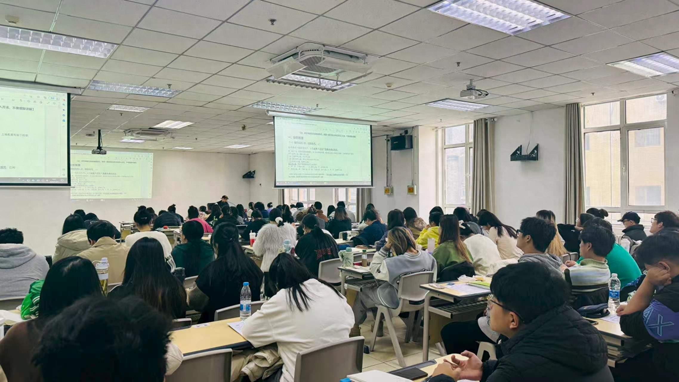 考研数学老师谁讲得通俗易懂？教你避开名师挂名坑
